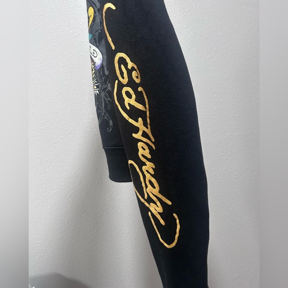 Ed Hardy Women's Cropped Black Graphic Crew Neck Sweater - Picture 6 of 7